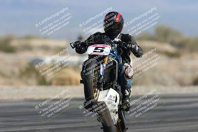 media/Dec-07-2025-CVMA (Sun) [[3e7d2de5dc]]/Race 5-Formula UL-CVMA Hooligans-American Thunder/